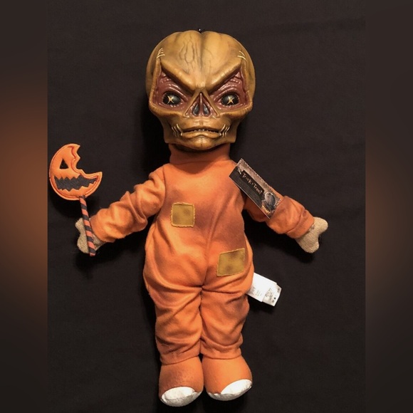 Spirit Halloween Trick 'R Treat Unmasked Sam Plush NWT - Picture 9 of 14
